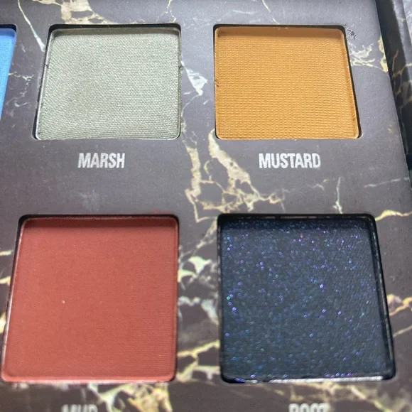 Lime Crime Venus II Eyeshadow pallet - Picture 4 of 4